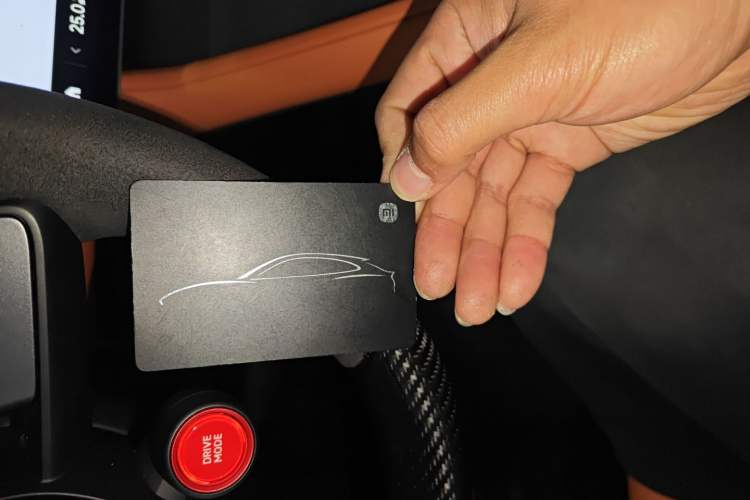 Used  YU7 2025 Ultra-Long Range High-Performance All-Wheel-Drive Max Edition