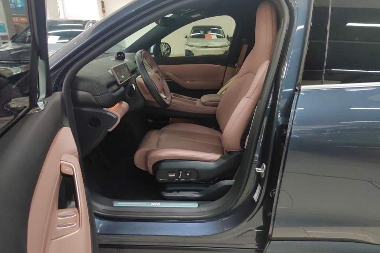 Used Nio EC6 2024 75 kWh
