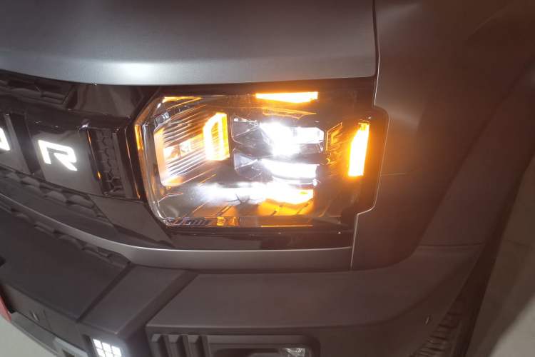 Used JETOUR Traveler 2023 2.0T All-Wheel Drive CrossPRO+
