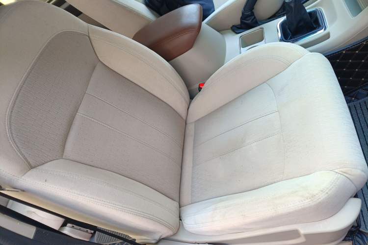 Used FORTHING Lingzhi 2019 M5L 1.6L 7-Seater Standard Model China VI