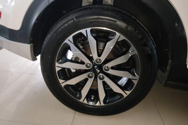 Used Kia KX5 2017 1.6T Automatic Two-Wheel Drive 15th Anniversary Special Edition DLX