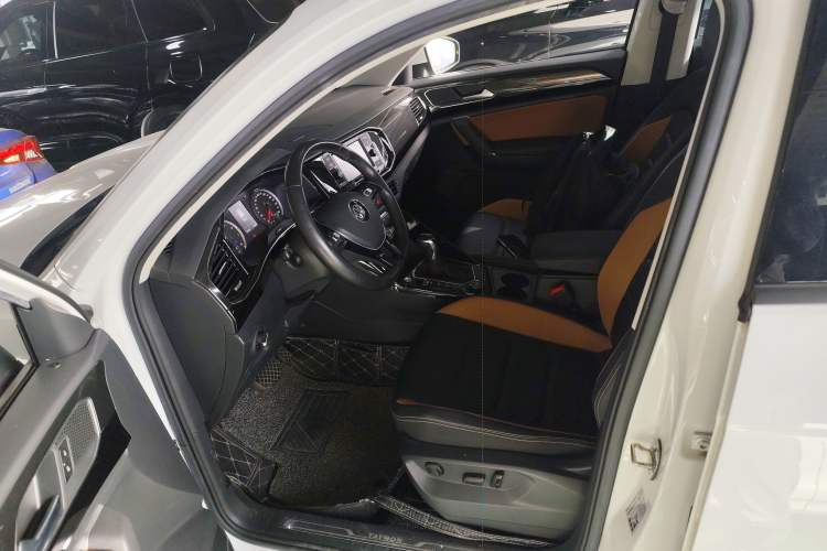 Used Volkswagen Tayron 2019 330TSI Four-Wheel Drive Luxury Version China V Standard
