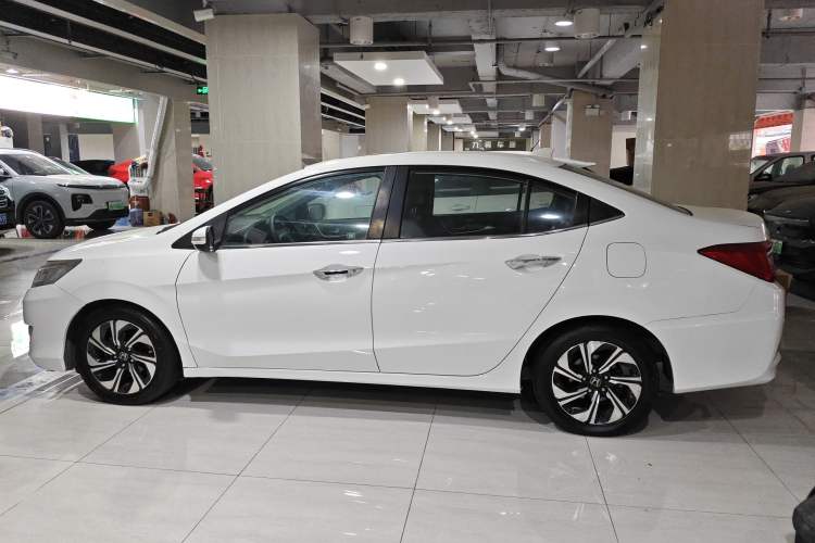 Used Honda Crider 2016 1.8L CVT Luxury Edition
