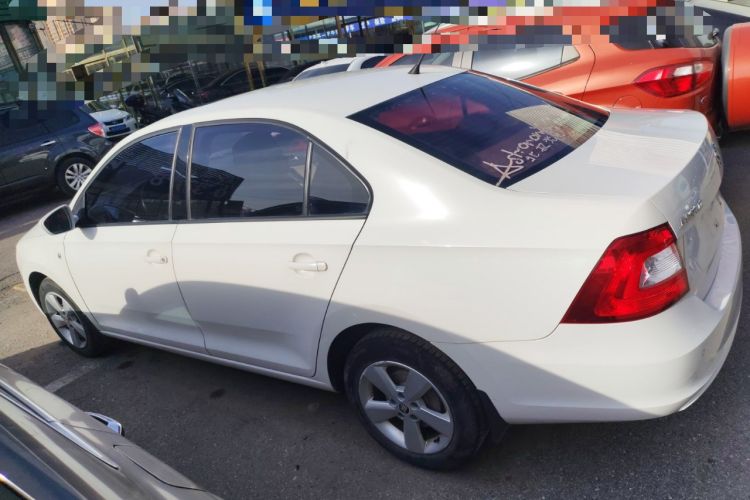 Used Skoda Rapid 2015 1.6L Manual Smart Selection Model
