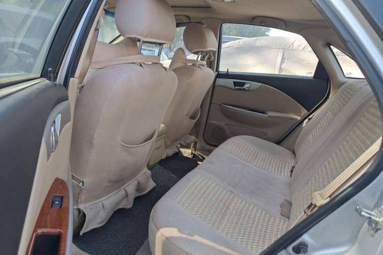 Used Buick Excelle 2013 1.5L Manual Luxury Model
