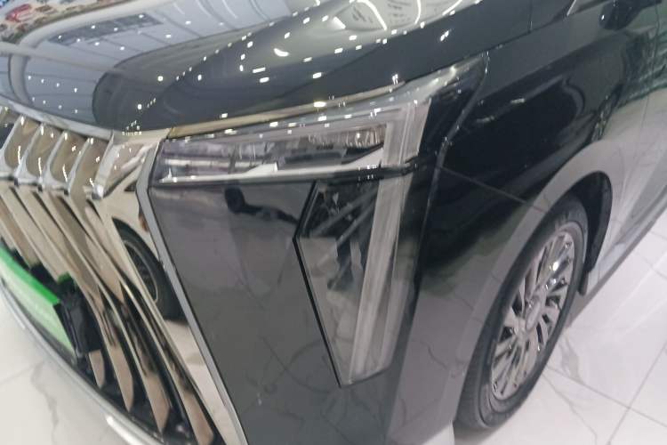 Used GAC Trumpchi M8 2023 Zongshi Series Dual-Motor YuZun Edition
