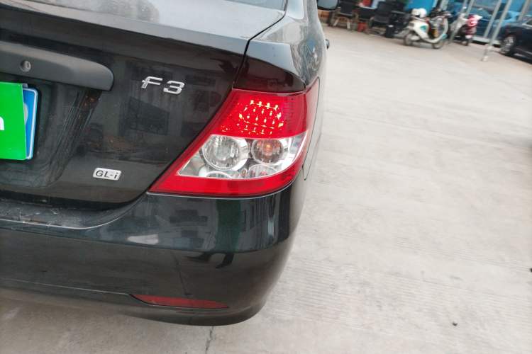 Used BYD F3 2012 Energy-Saving Edition 1.5L Manual Standard Model
