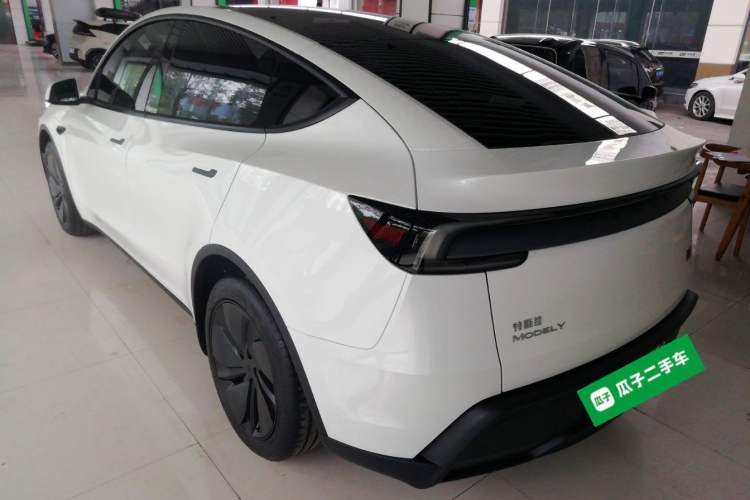 Used Tesla Model Y 2025 Rear-Wheel-Drive Version
