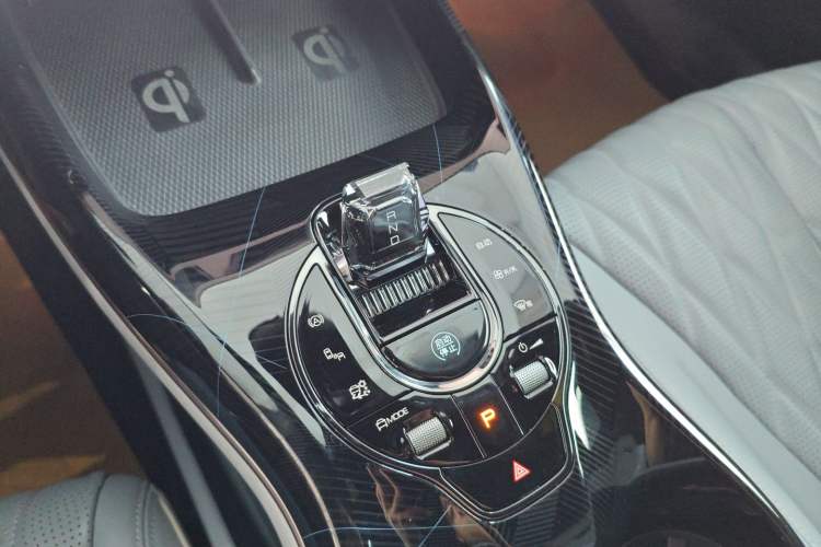 Used BYD Seal 2022 550 km Standard Range Rear-Wheel Drive Prestige Version
