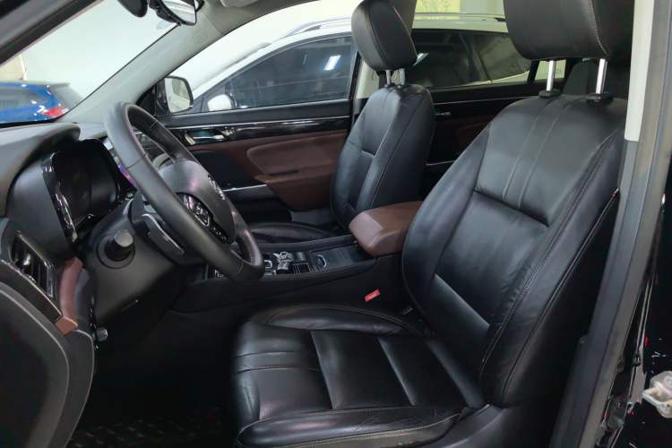 Used GAC Trumpchi GS8 2017 320T Two-Wheel Drive Luxury Smart Connectivity Version (7 Seats)