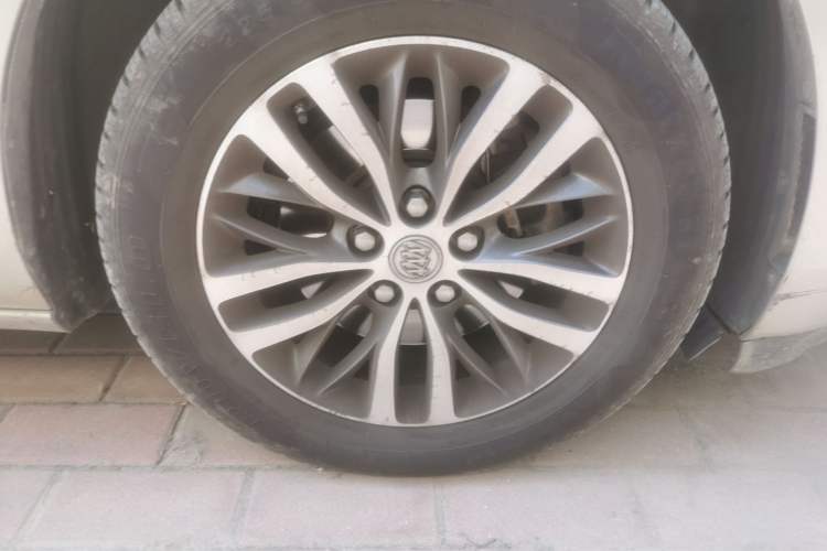 Used Buick GL8 2017 ES 28T Luxury Model China V Standard
