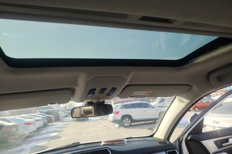 Used Haval H2 2016 Red Label 1.5T Manual Two-Wheel Drive Elite Model
