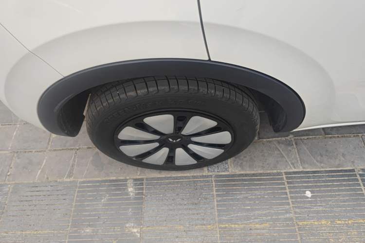 Used Wuling Bingo 2023 410 km Lingxi Deluxe Edition
