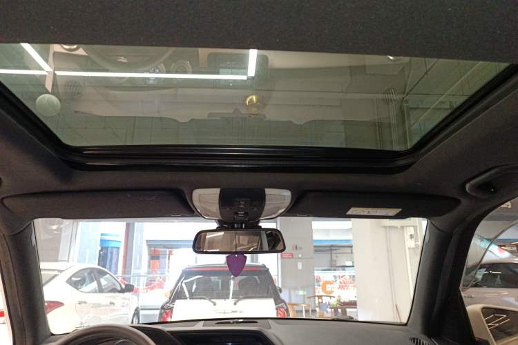 Used Mercedes-Benz GLK-Class 2015 GLK 260 4MATIC Dynamic Edition Ultimate Version