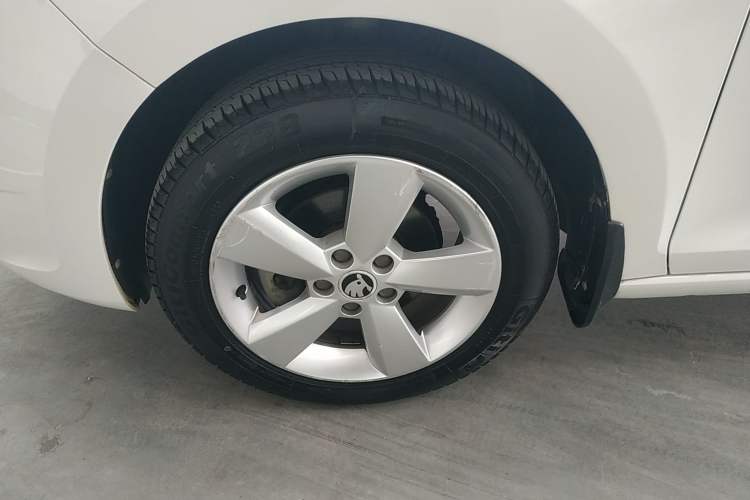 Used Skoda Rapid 2016 1.6L Manual Trend Edition
