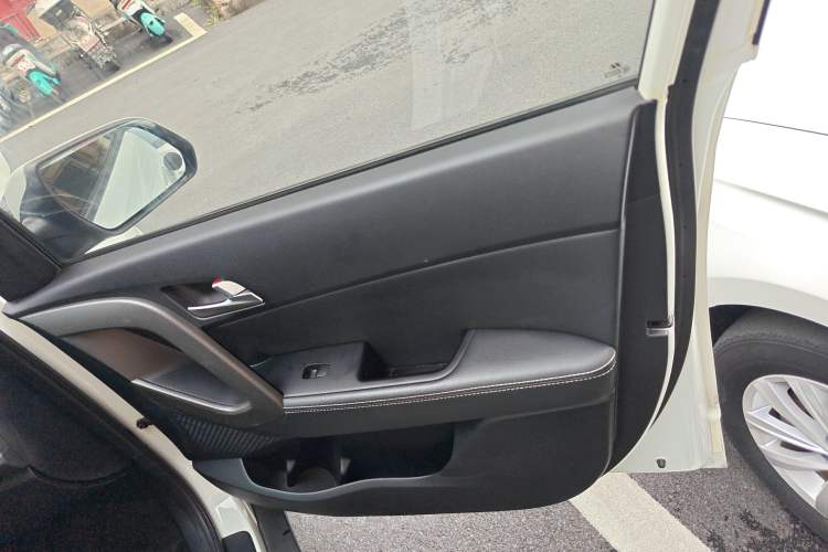 Used Hyundai ix25 2017 1.6L Automatic Smart Version
