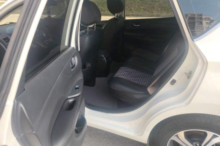 Used Nissan Tiida 2019 1.6L CVT Smart Enjoyment Version China VI Standard
