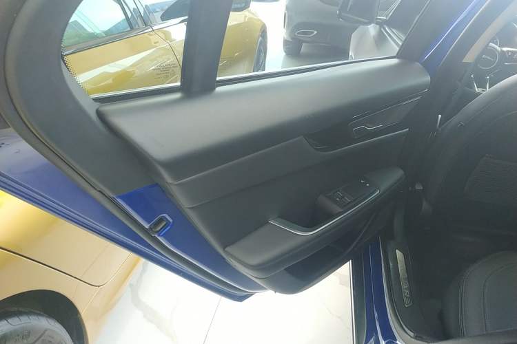 Used Jaguar XEL 2020 2.0T 200 PS S Advanced Elegance Edition
