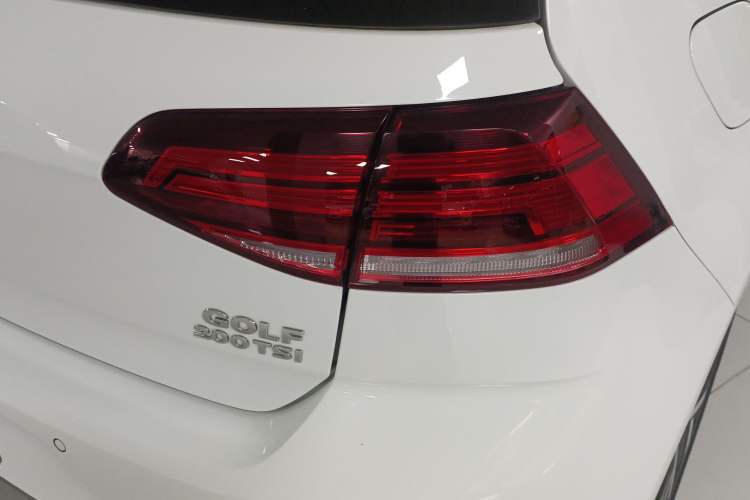 Used Volkswagen Golf 2020 Zhiai Edition 200TSI DSG Comfortable & Ambitious Version
