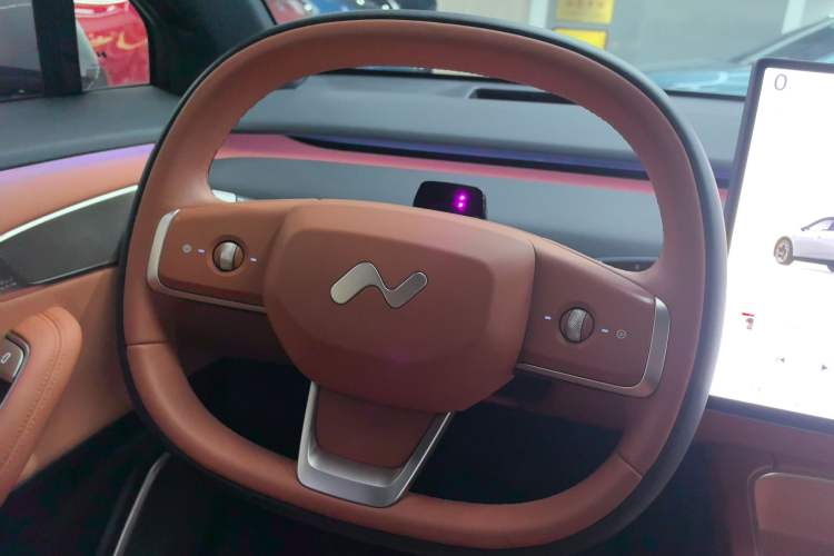 Used ONVO L60 2024 60 kWh Rear-Drive Version
