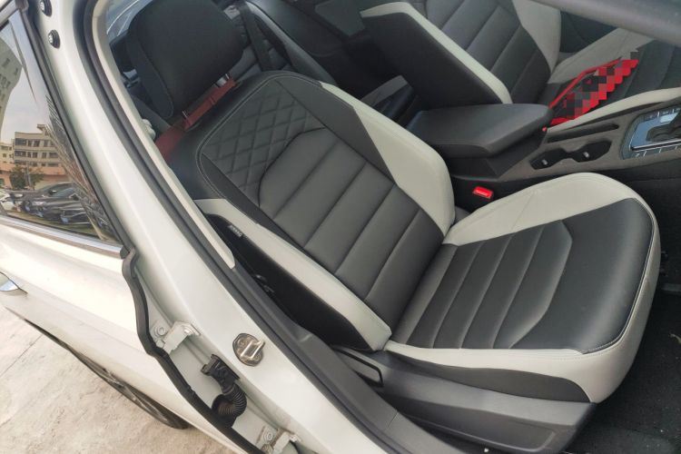 Used Volkswagen Bora 2023 300TSI DSG Prestige Edition
