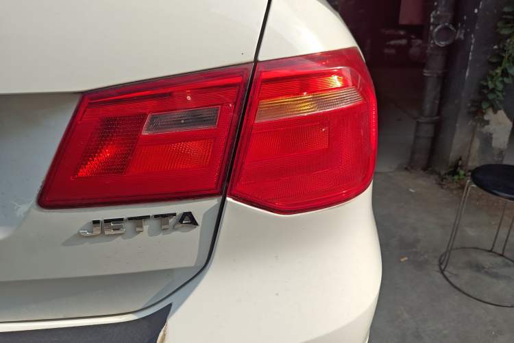 Used Volkswagen Jetta 2015 Value Edition 1.6L Manual Fashionable Style