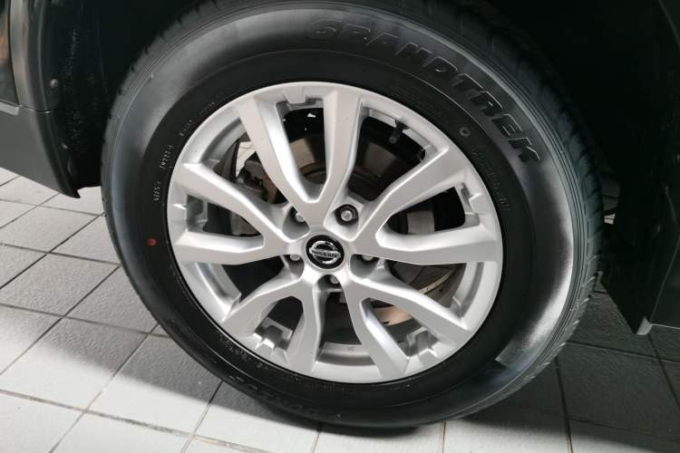 Used Nissan X-Trail 2019 2.0L CVT Smart Connect Comfort Edition 2WD
