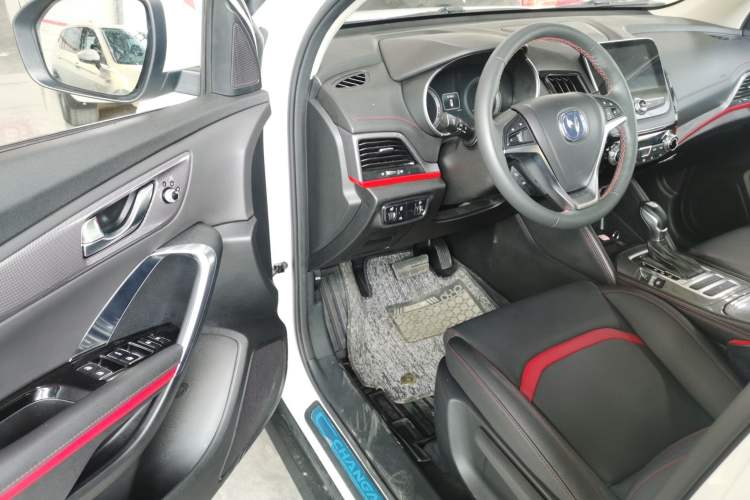 Used Changan CS55 2018 1.5T Automatic Colorful Edition China V Standard
