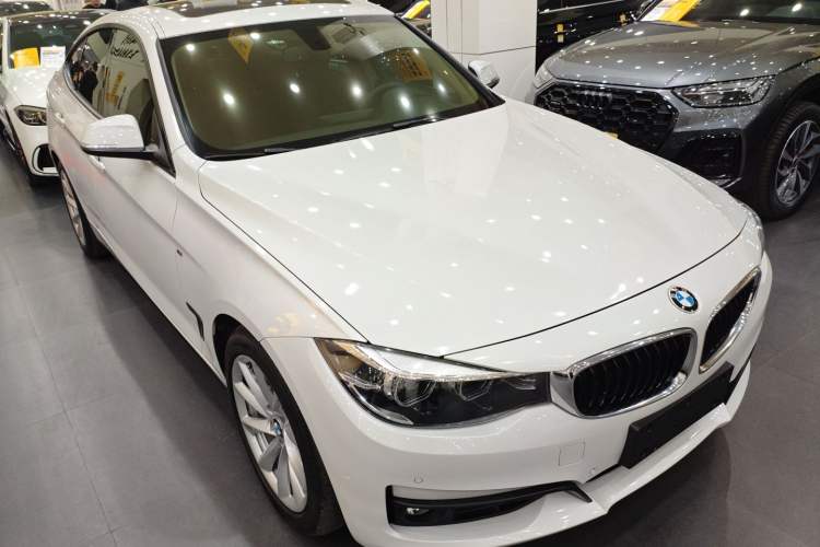 Used BMW 3 Series GT 2019 320i Sport Edition
