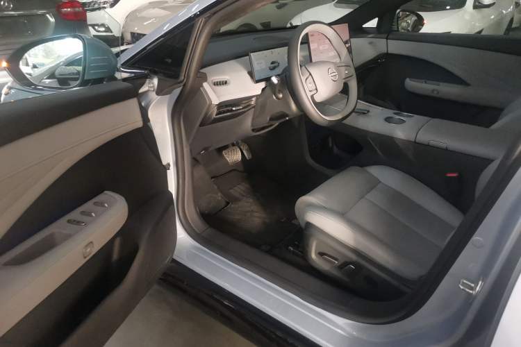 Used Nissan N7 2025 510 Max
