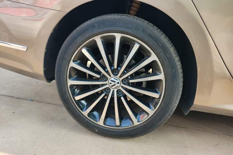 Used Volkswagen Passat 2014 1.8TSI DSG Prestige Edition
