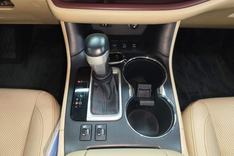 Used Toyota Highlander 2017 2.0T Four-Wheel Drive Luxury Edition 7 Seats
