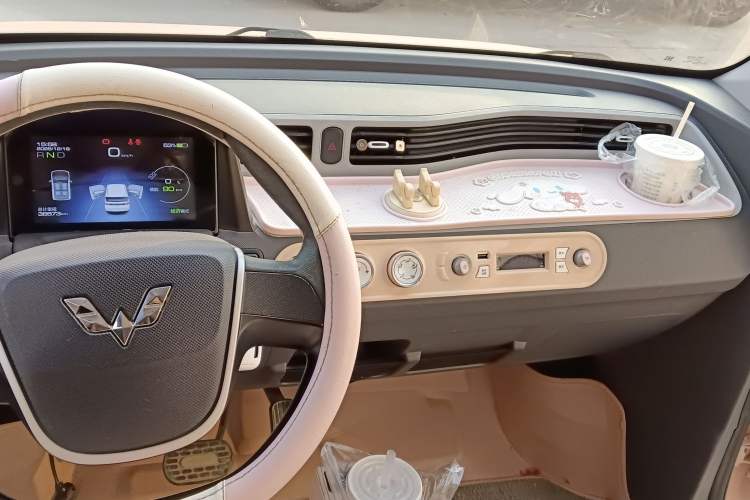 Used Wuling Hongguang MINIEV 2021 Macaron Premium Model – Lithium Iron Phosphate
