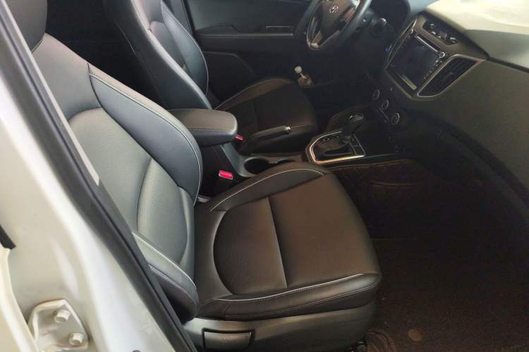 Used Hyundai ix25 2015 1.6L Automatic Two-Wheel Drive Smart GLS Trim
