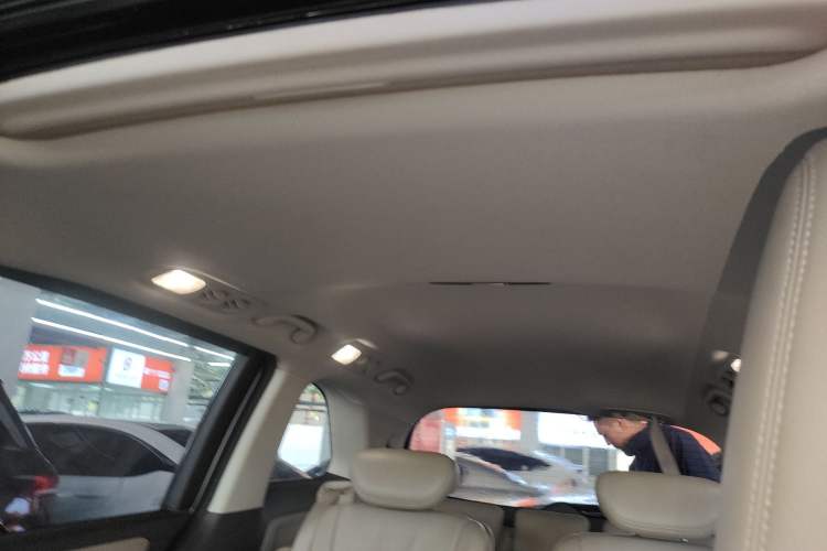 Used Honda Odyssey 2015 Revised 2.4L Luxury Edition
