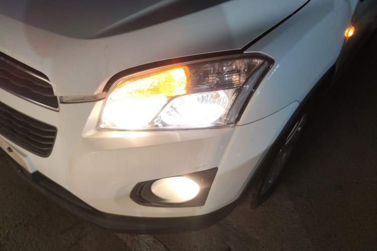 Used Chevrolet Trax 2016 1.4T Automatic Two-Wheel Drive Comfort Version with Sunroof
