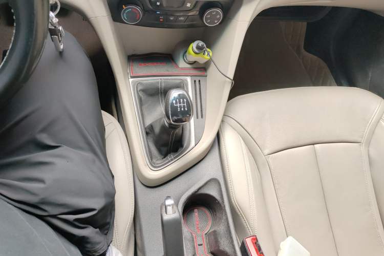 Used Buick GT 2018 15T Manual Elite Version China V Standard
