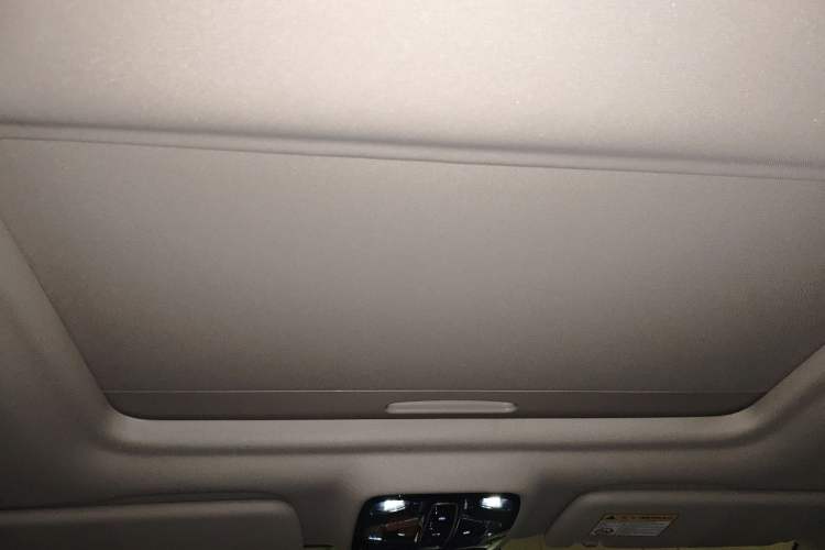 Used Roewe iMAX8 2021 400TGI Supreme Series Prestige Edition