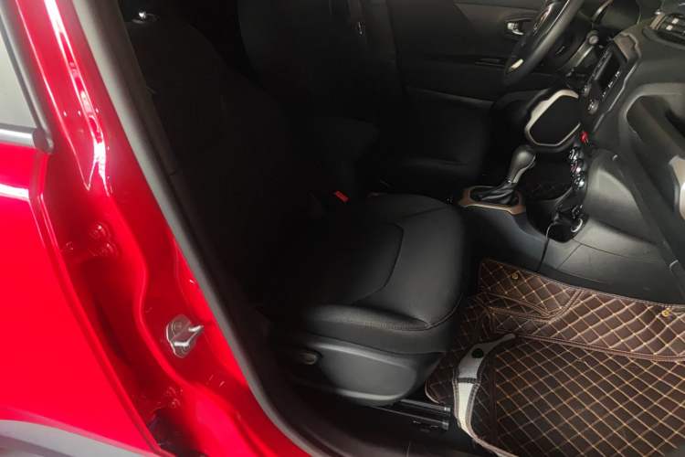 Used  Renegade 2017 180T Automatic High-Energy Version
