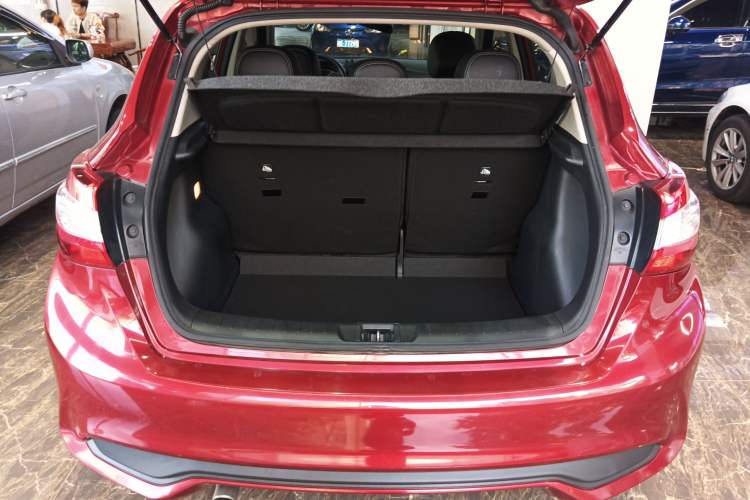 Used Nissan Tiida 2019 1.6L CVT Smart Drive Version China VI Standard
