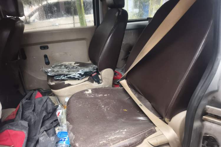 Used Wuling Rongguang 2014 1.2L S Standard Model
