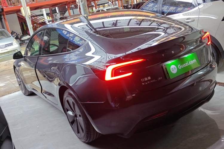 Used Tesla Model 3 2023 Long-Range All-Wheel-Drive Version