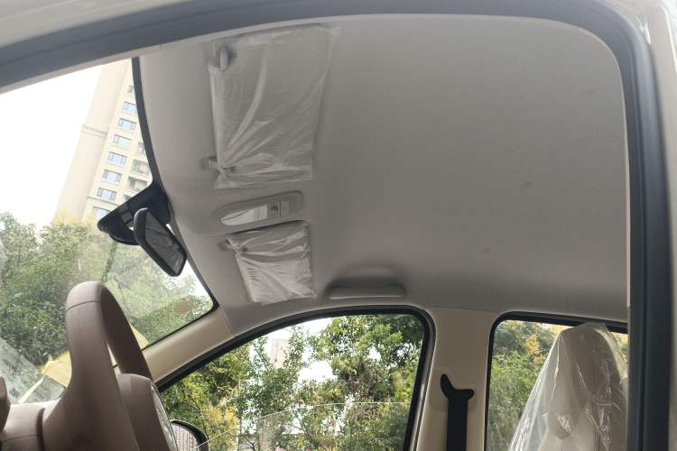 Used Wuling Hongguang MINIEV 2025 Four-Door Version Advanced Edition
