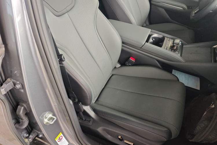 Used BYD Qin L 2025 DM-i Smart Drive 120KM Superior Model
