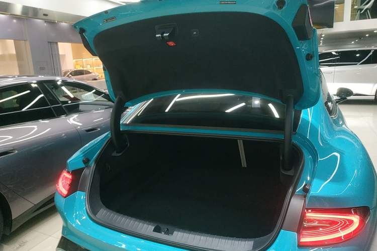 Used  SU7 2024 Four-Wheel Drive Ultra-Long Range Advanced Intelligent Driving Max Edition
