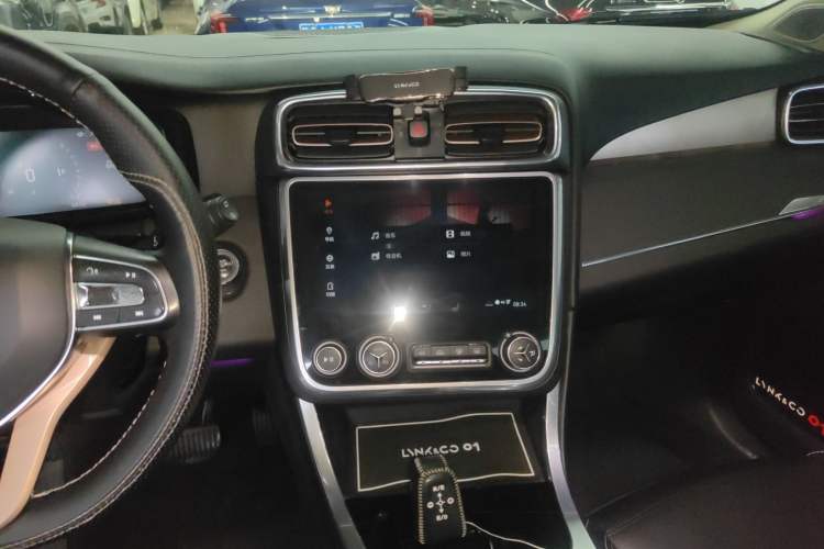 Used Lynk & Co 01 2017 2.0T Two-Wheel Drive Pro Edition
