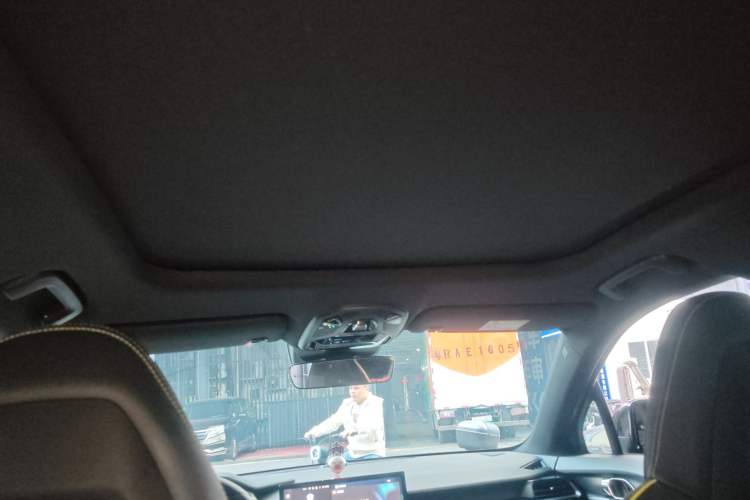 Used Lynk & Co 06 2023 Remix 1.5T Hero
