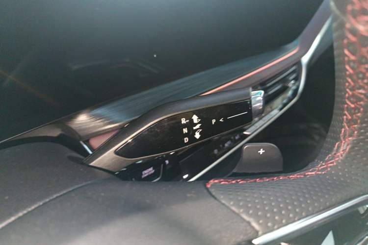 Used Buick Century 2023 2.0T Six-Seater Yinshi Edition
