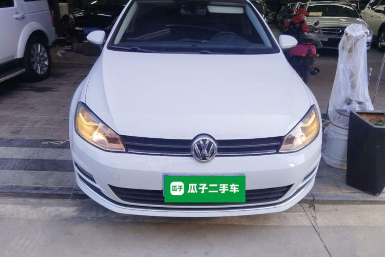 Used Volkswagen Golf 2016 230TSI Automatic Luxury Version
