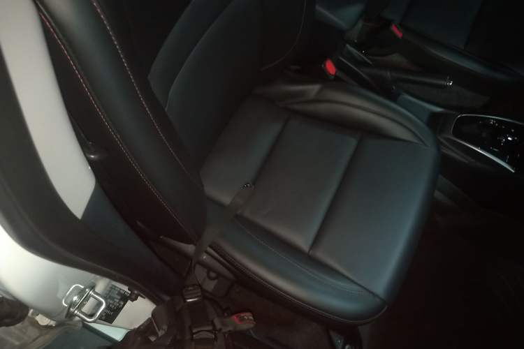 Used Toyota YARiS L 2022 X-Trail 1.5L CVT Luxury PLUS Edition